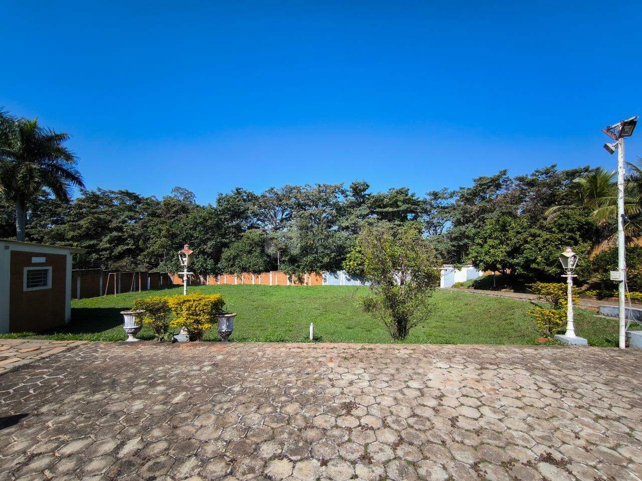 Casa em condomínio à venda no bairro Portal das Rosas: CAMPO DE FUTEBOL