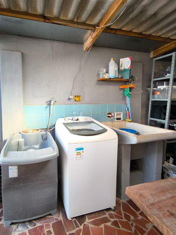 Casa Residencial à venda no bairro Vila São João: LAVANDERIA 1