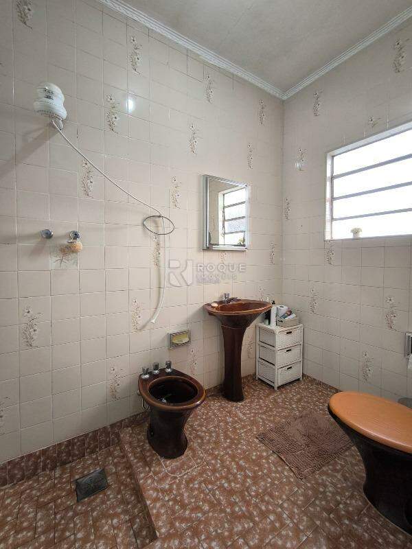 Casa Residencial à venda no bairro Vila São João: BANHEIRO SOCIAL
