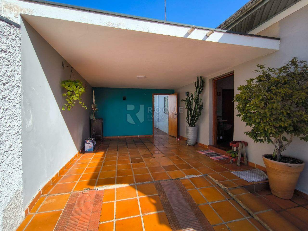 Casa Residencial à venda no bairro Vila São João: GARAGEM