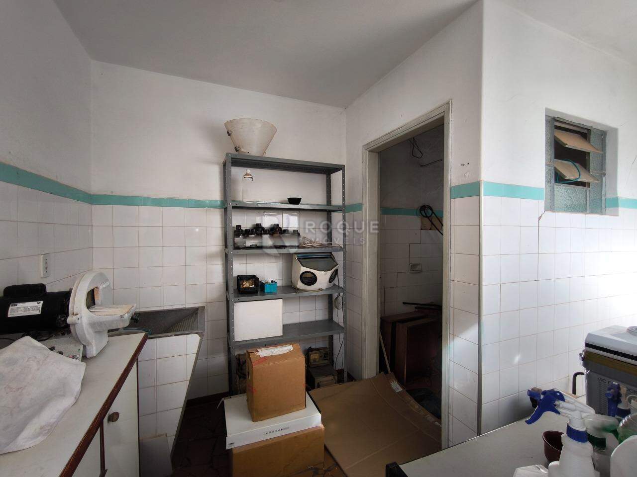 Casa Residencial à venda no bairro Vila São João: LAVANDERIA 2