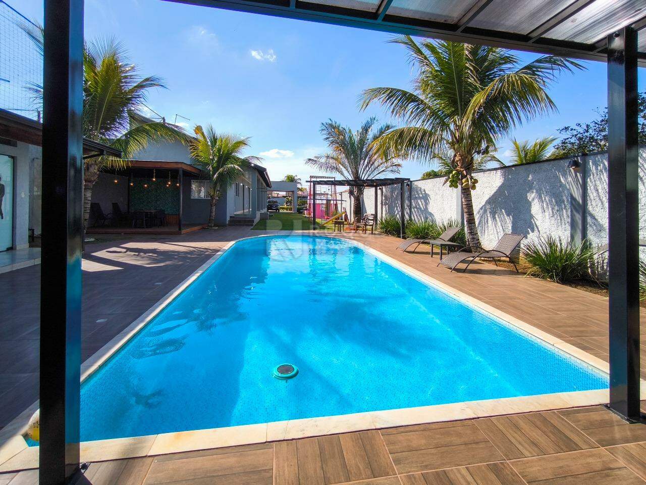 Chácara à venda no bairro Residencial Nobreville: PISCINA