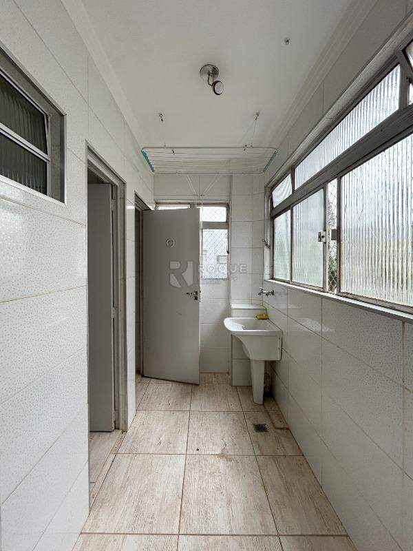 Apartamento para aluguel no bairro Vila Independência: Área de serviço 