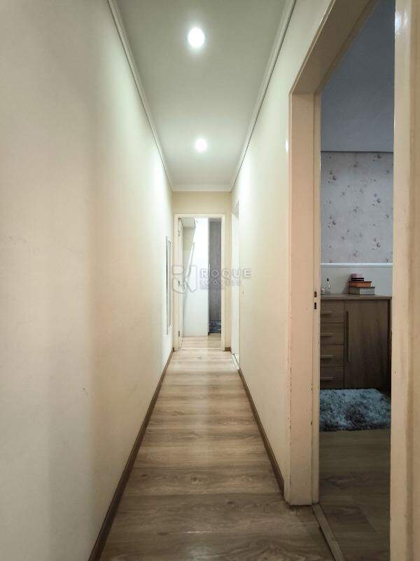 Apartamento à venda no bairro Vila Queiroz: CORREDOR INTERNO