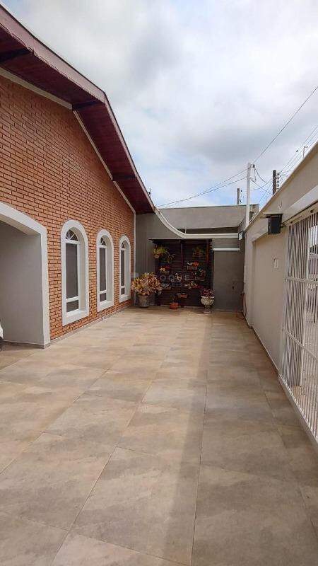 Casa Residencial à venda no bairro Vila Piza: