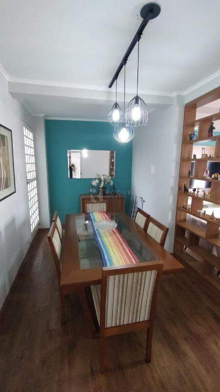 Casa Residencial à venda no bairro Vila Piza: 