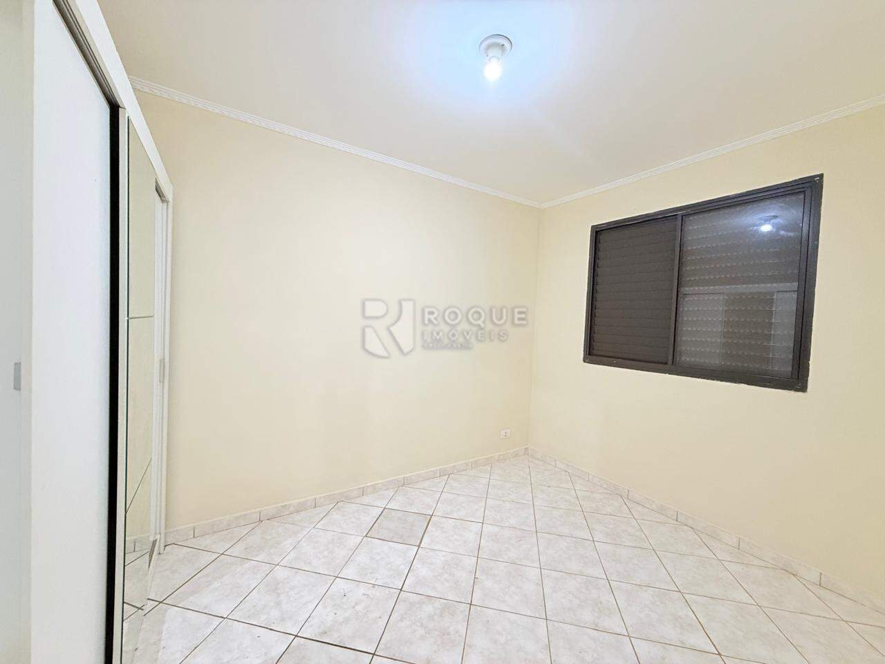 Apartamento para aluguel no bairro Jardim Ipiranga: Dormitório 02