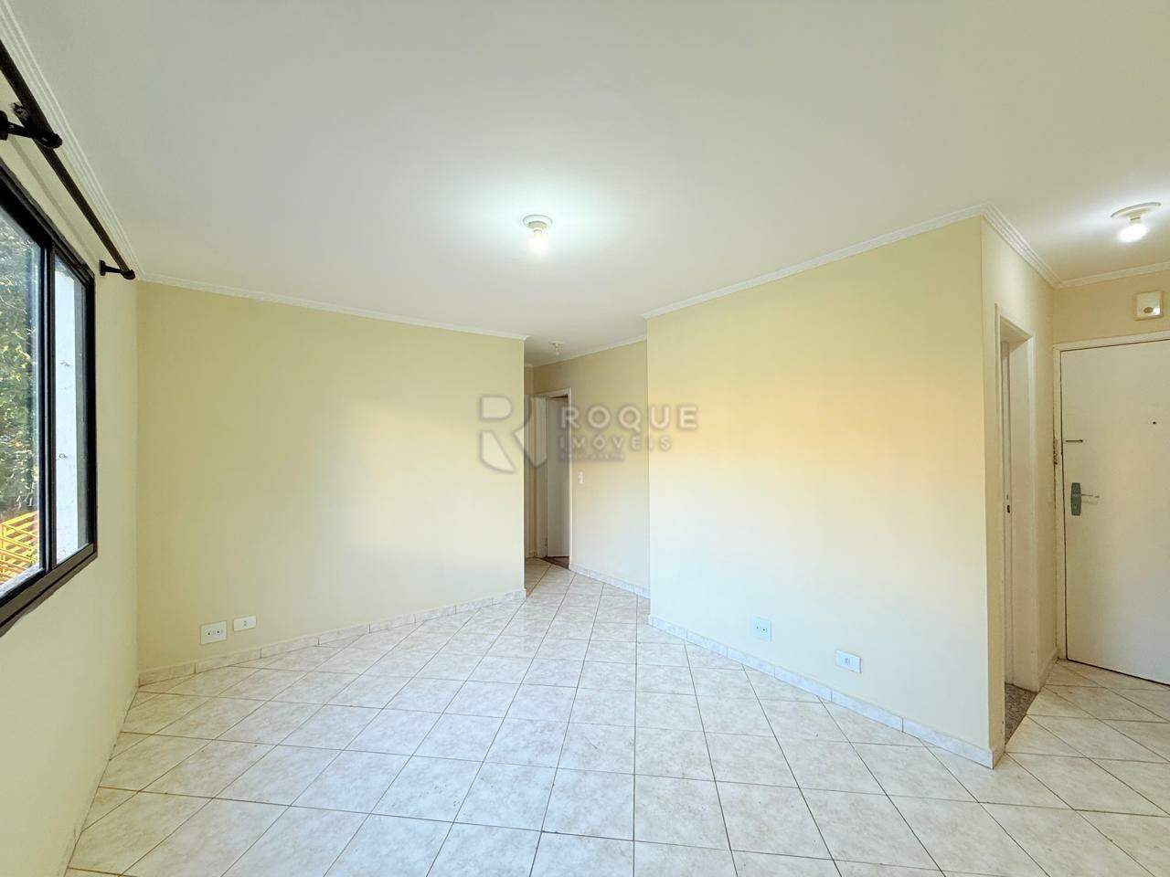 Apartamento para aluguel no bairro Jardim Ipiranga: Sala