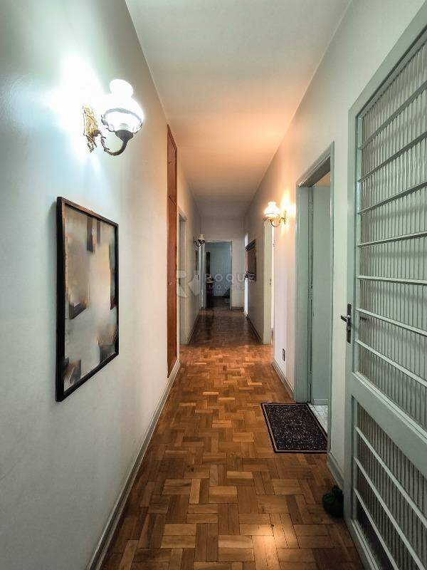 Casa Residencial à venda no bairro Cidade Jardim: CORREDOR INTERNO