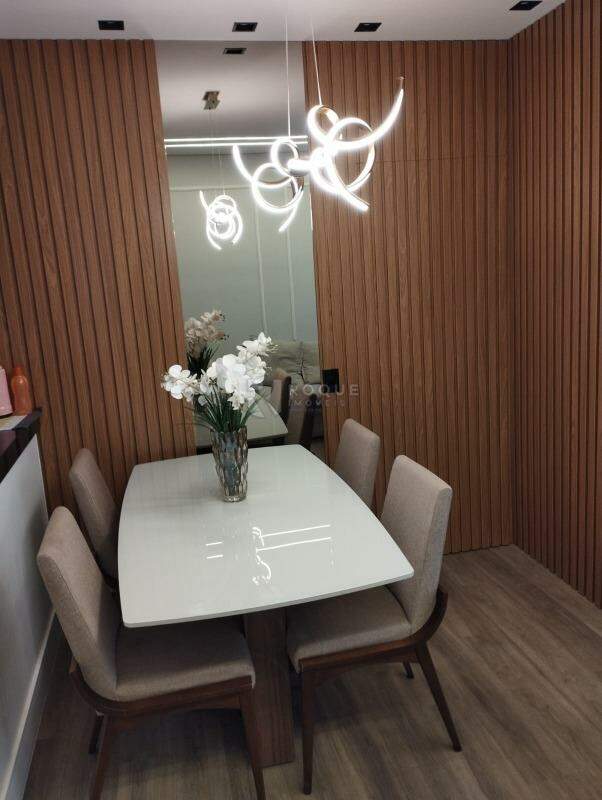 Apartamento à venda no bairro Chácaras Antonieta: