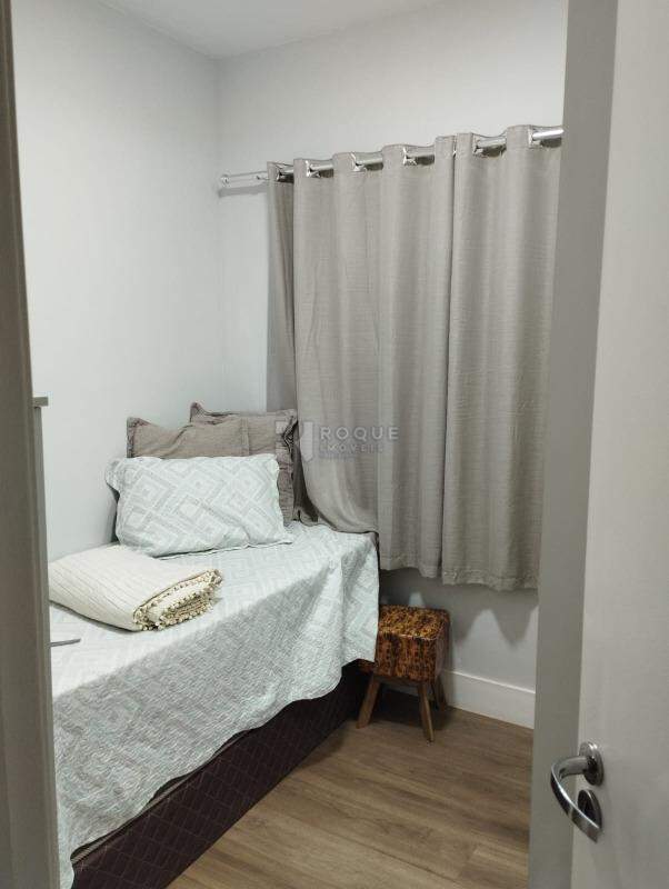 Apartamento à venda no bairro Chácaras Antonieta: