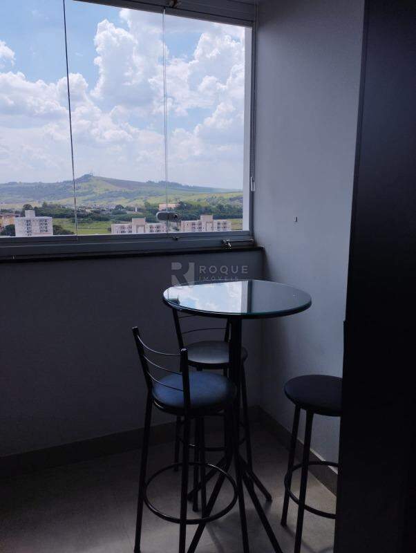 Apartamento à venda no bairro Chácaras Antonieta: