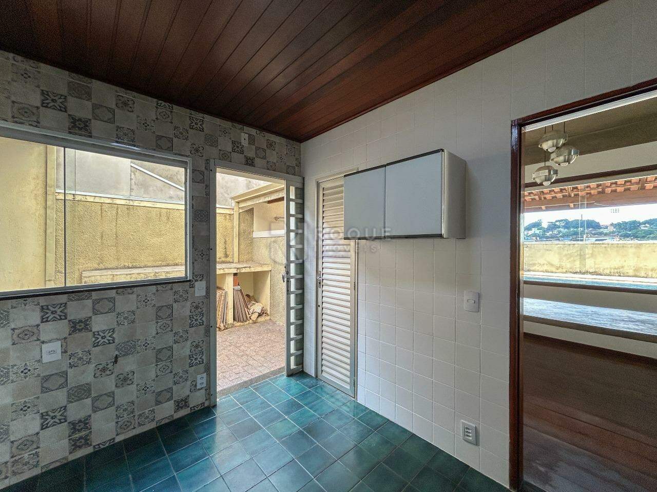Casa em condomínio para aluguel no bairro Jardim Florença: Cozinha 