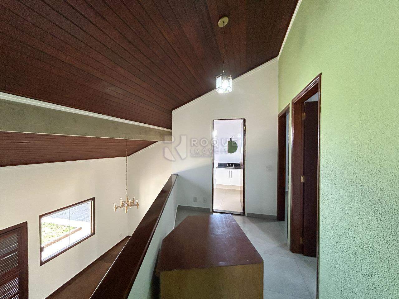 Casa em condomínio para aluguel no bairro Jardim Florença: Hall segundo andar 