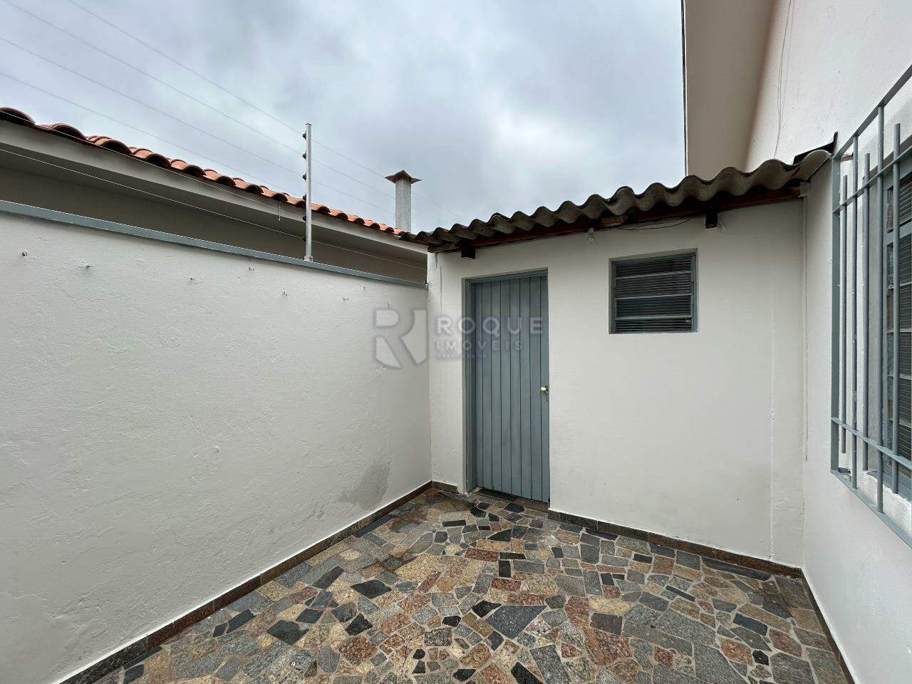 Casa Residencial para aluguel no bairro Vila da Glória: Área externa