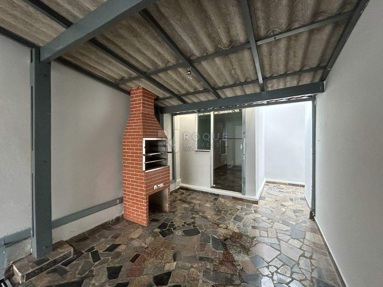 Casa Residencial para aluguel no bairro Vila da Glória: Churrasqueira