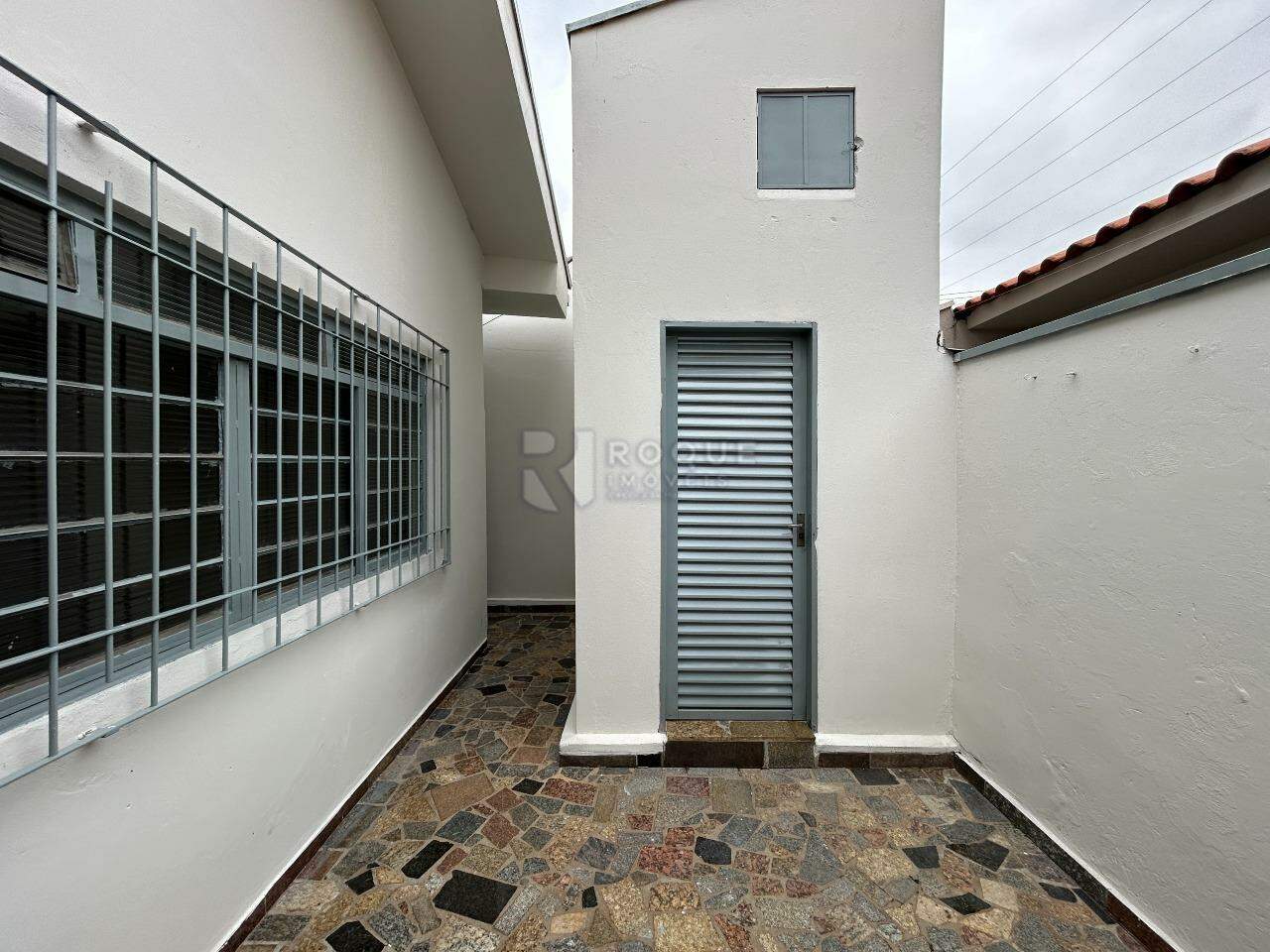 Casa Residencial para aluguel no bairro Vila da Glória: Área externa