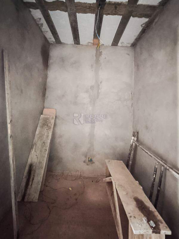 Casa em condomínio à venda no bairro Jardim Cidade Universitária II: CLOSET