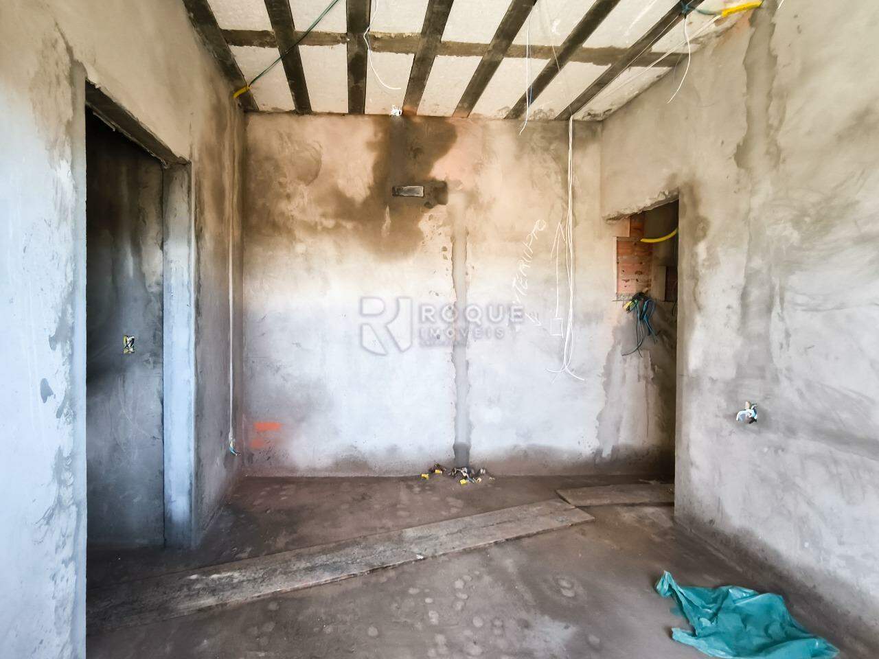 Casa em condomínio à venda no bairro Jardim Cidade Universitária II: SUÍTE