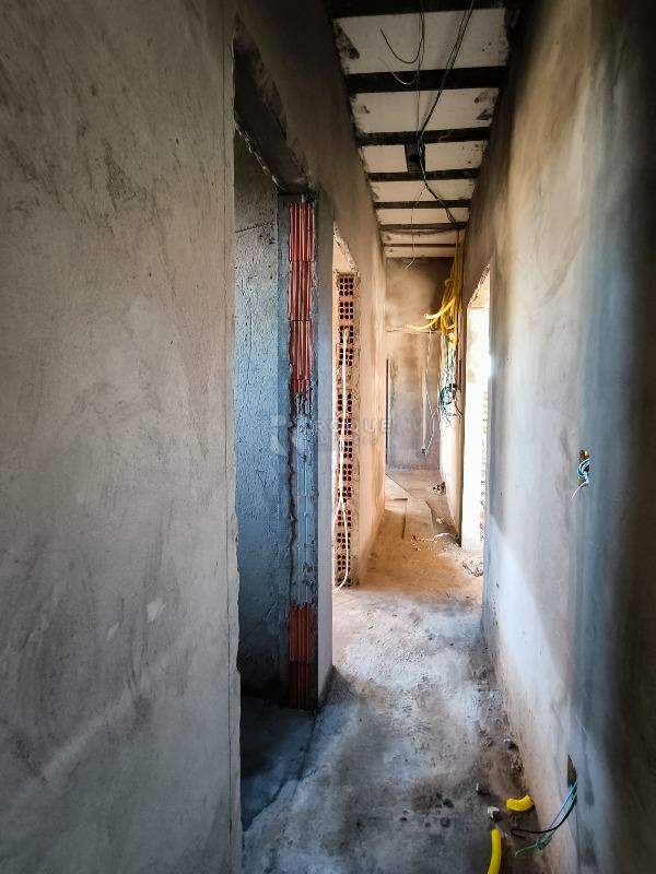 Casa em condomínio à venda no bairro Jardim Cidade Universitária II: CORREDOR INTERNO