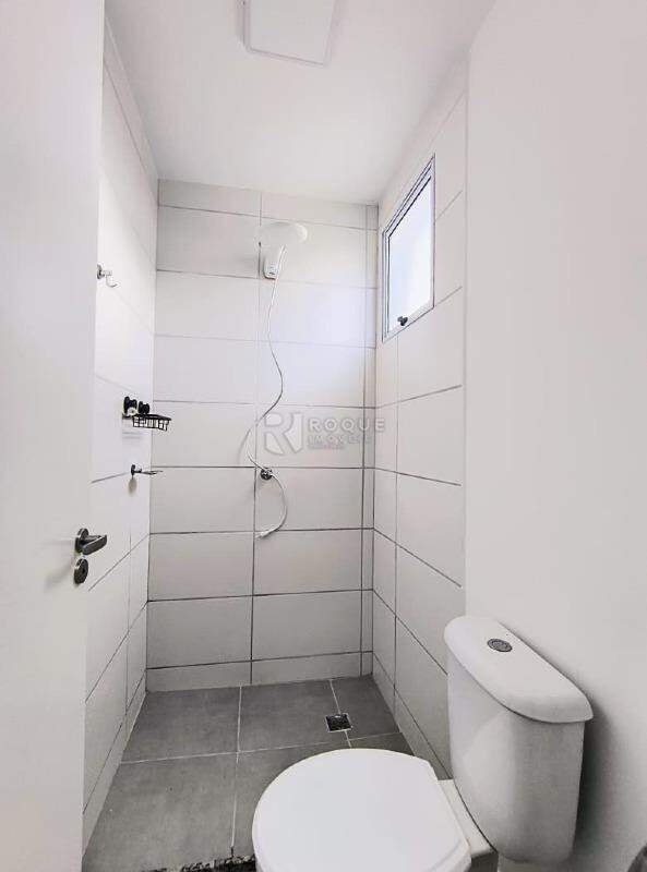 Apartamento para aluguel no bairro Vale das Esmeraldas: Wc suíte