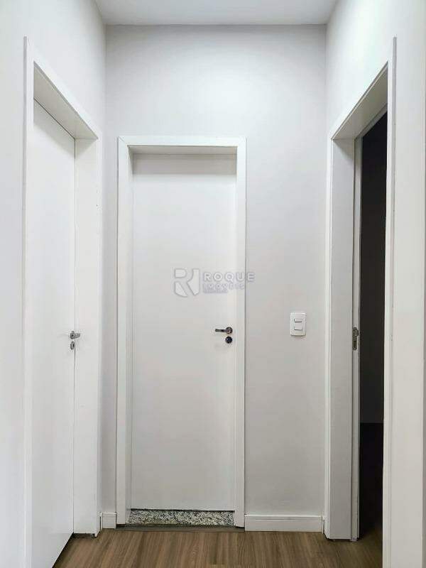 Apartamento para aluguel no bairro Vale das Esmeraldas: Hall