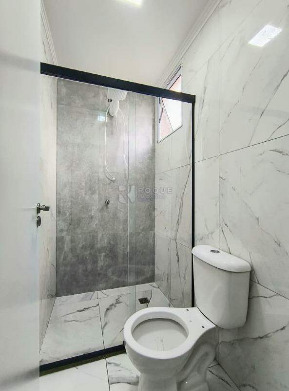 Apartamento para aluguel no bairro Vale das Esmeraldas: Wc suíte