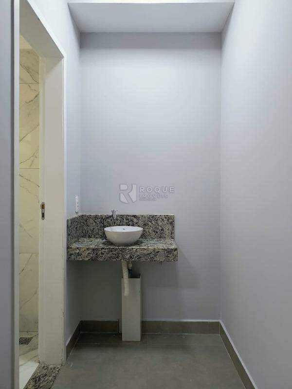 Apartamento para aluguel no bairro Vale das Esmeraldas: Lavabo
