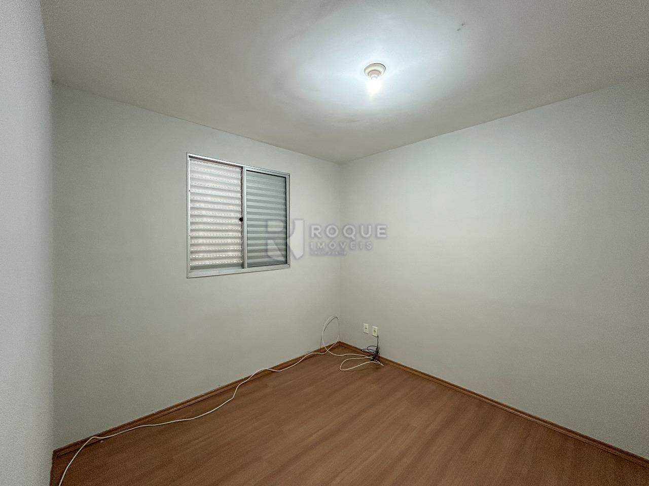 Apartamento para aluguel no bairro Jardim Santa Adélia: Dormitório 2