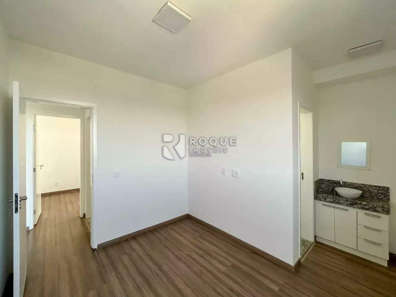Apartamento à venda no bairro Vale das Esmeraldas: 