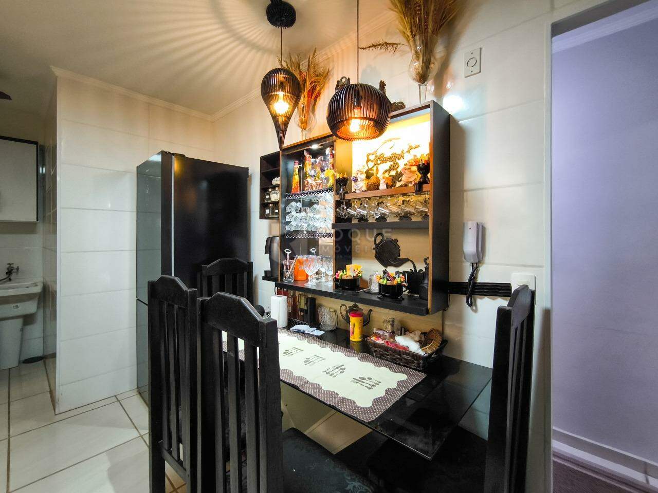 Apartamento à venda no bairro Jardim São Roque: COZINHA