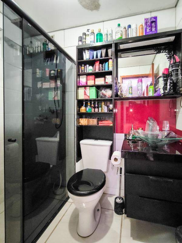 Apartamento à venda no bairro Jardim São Roque: BANHEIRO SOCIAL