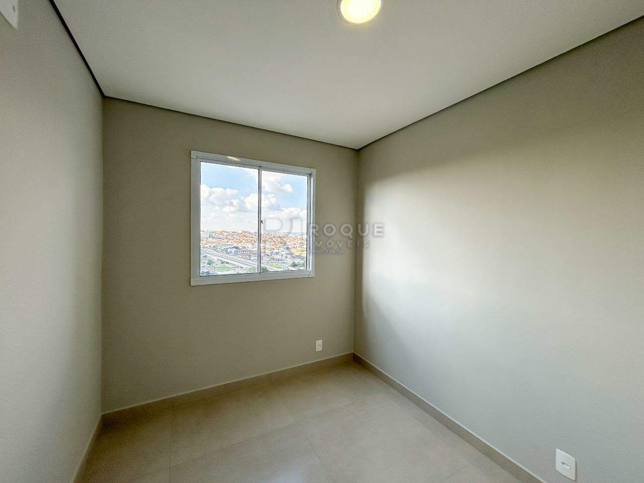 Apartamento para aluguel no bairro Jardim Esteves: Dormitório 2 suíte