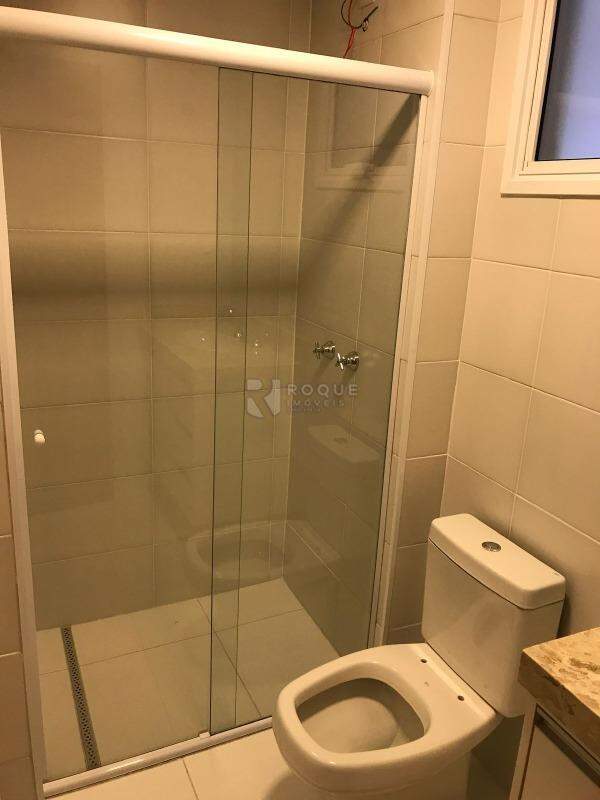 Apartamento à venda no bairro Centro: BANHEIRO SOCIAL