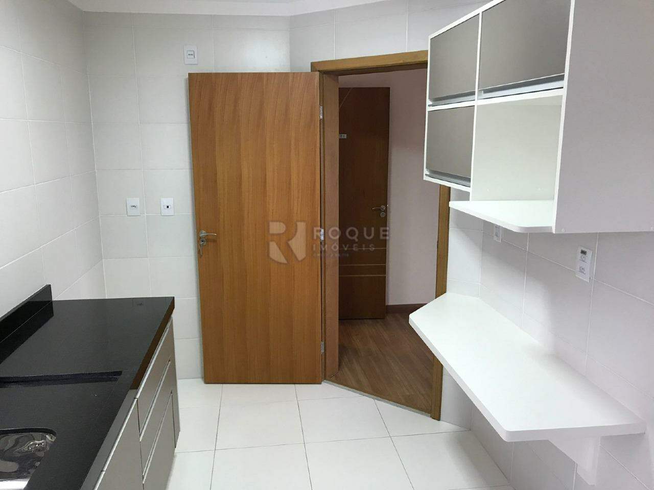 Apartamento à venda no bairro Centro: COZINHA