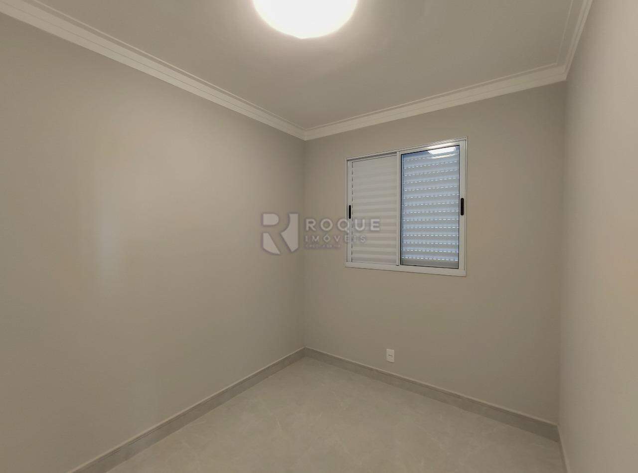 Apartamento à venda no bairro Vale das Esmeraldas: Dormitório 1
