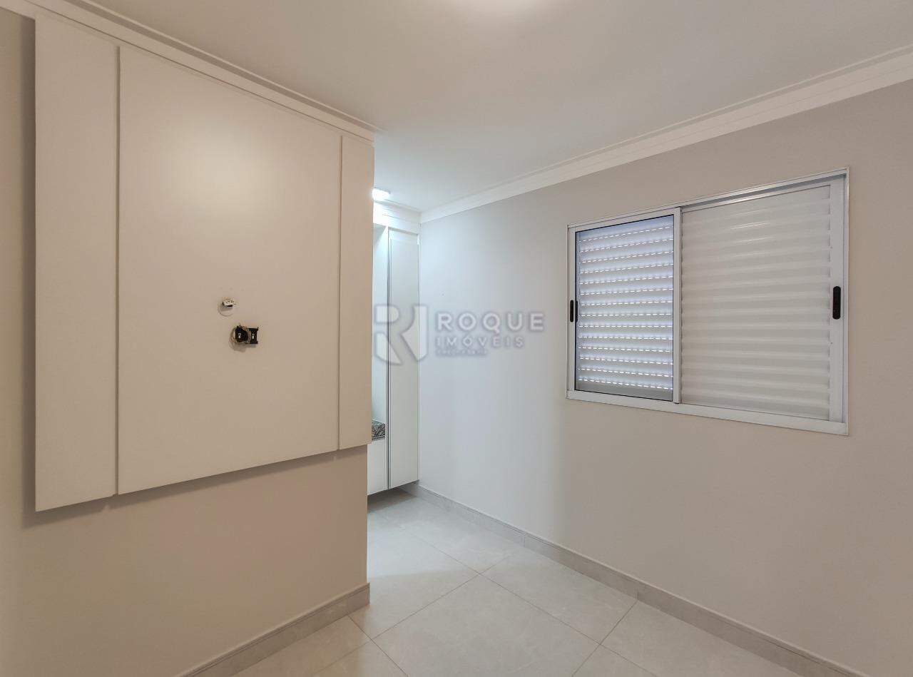 Apartamento à venda no bairro Vale das Esmeraldas: Dormitório 2 suíte 