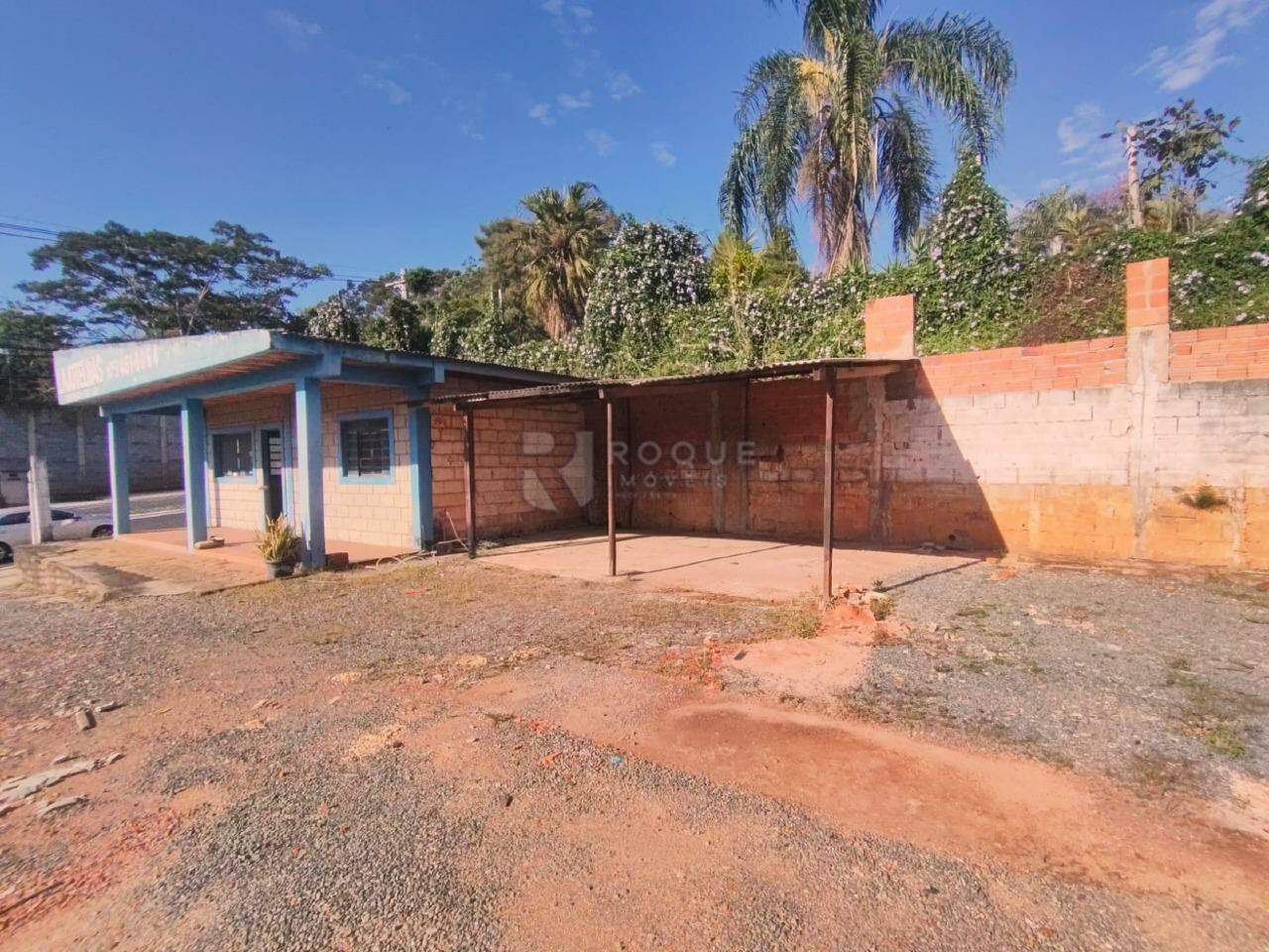 Terreno Comercial para aluguel no bairro Jardim do Lago: Quintal