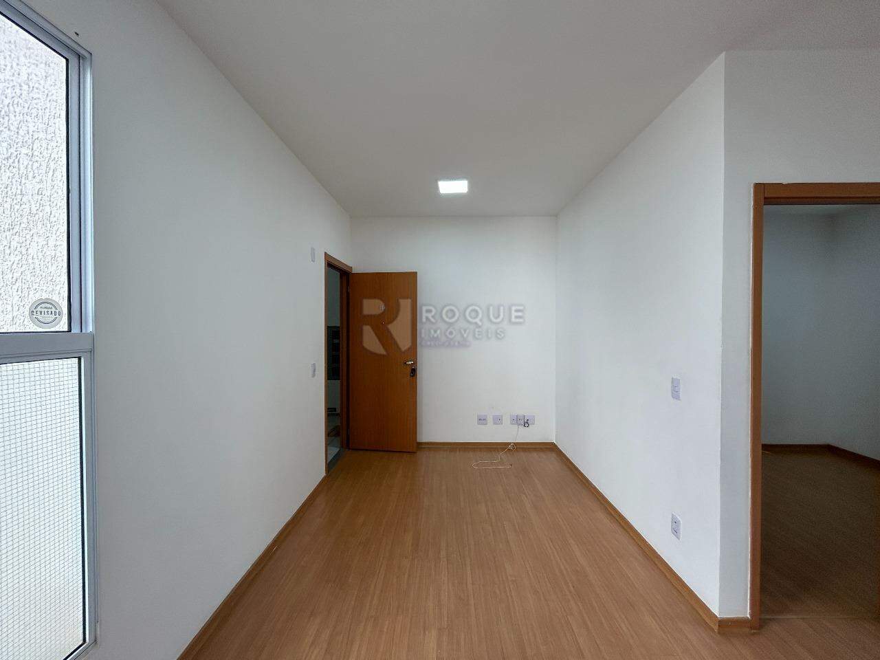 Apartamento para aluguel no bairro Graminha: Sala 