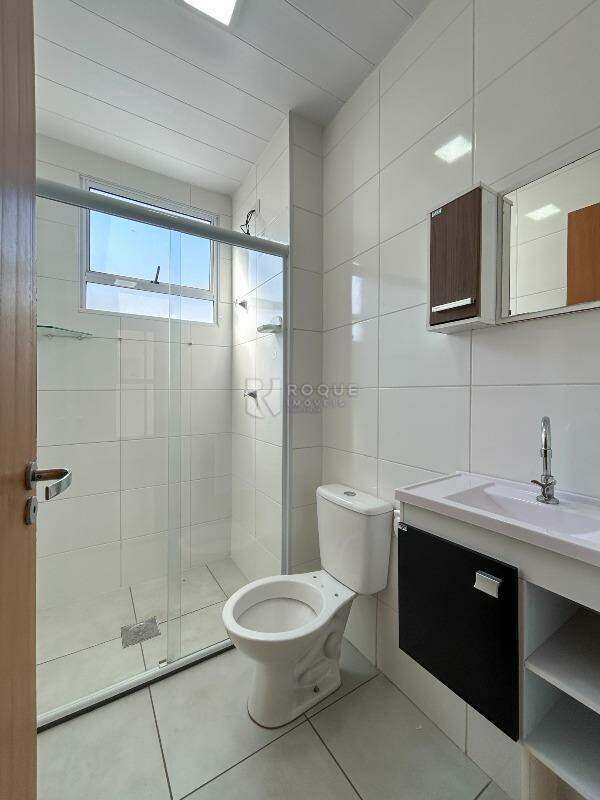 Apartamento para aluguel no bairro Graminha: WC social