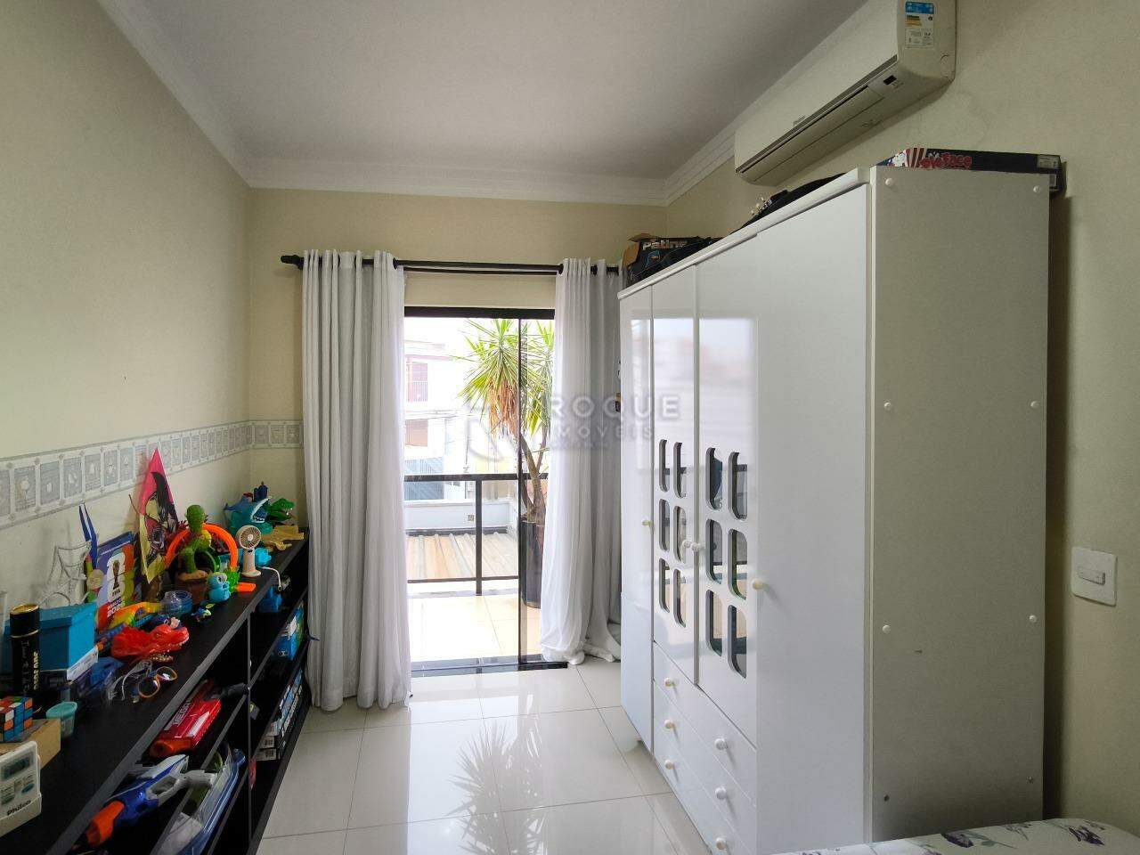 Casa Residencial à venda no bairro Jardim Residencial Roseira: DORMITÓRIO 2