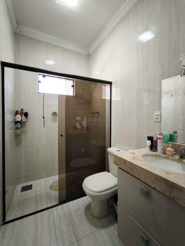 Casa Residencial à venda no bairro Jardim Residencial Roseira: WC SUÍTE