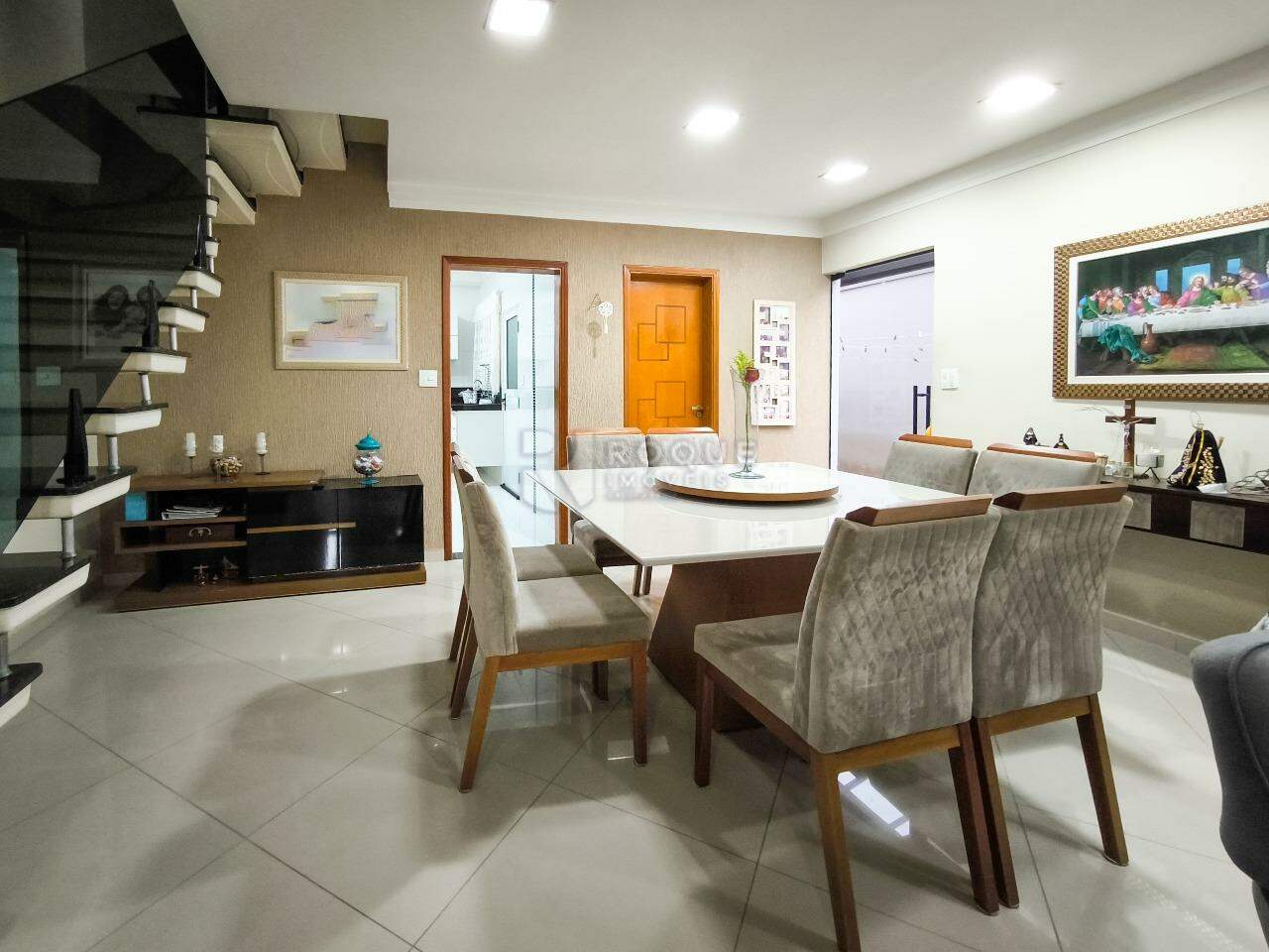 Casa Residencial à venda no bairro Jardim Residencial Roseira: SALA DE JANTAR