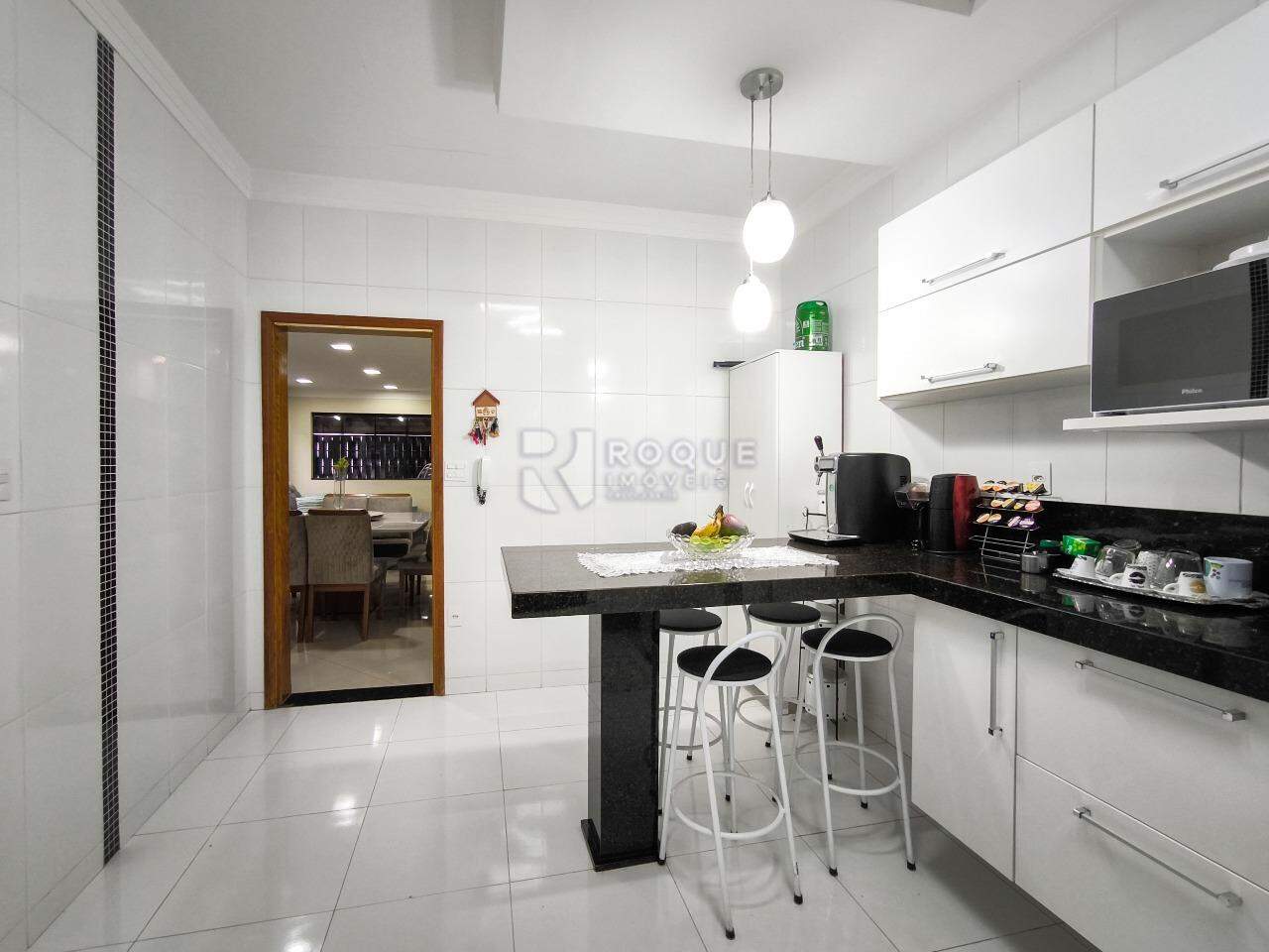 Casa Residencial à venda no bairro Jardim Residencial Roseira: COZINHA