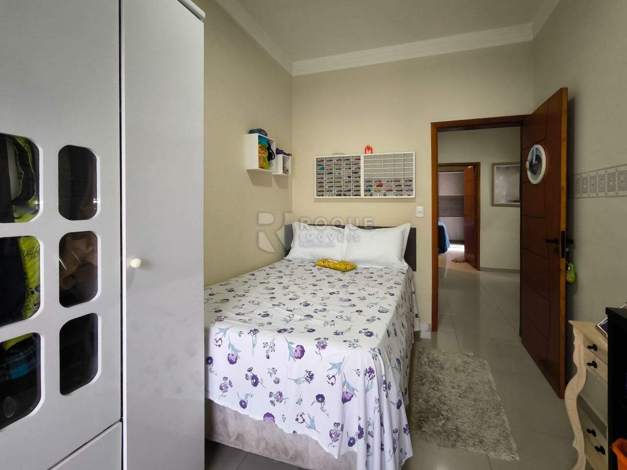 Casa Residencial à venda no bairro Jardim Residencial Roseira: DORMITÓRIO 2