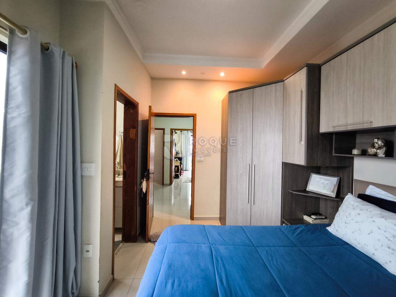 Casa Residencial à venda no bairro Jardim Residencial Roseira: SUÍTE