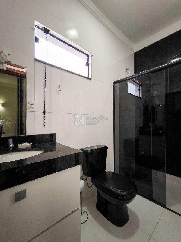 Casa Residencial à venda no bairro Jardim Residencial Roseira: BANHEIRO SOCIAL