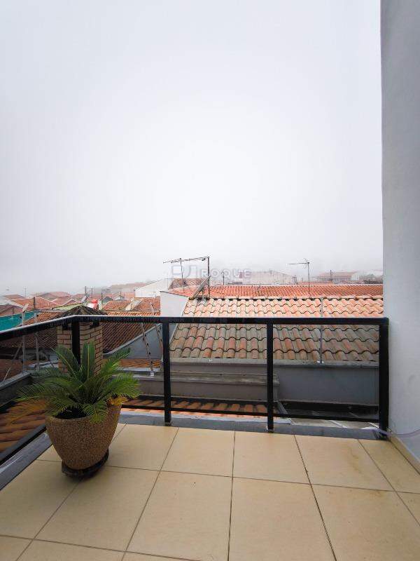 Casa Residencial à venda no bairro Jardim Residencial Roseira: SACADA SUÍTE