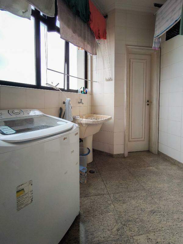 Apartamento à venda no bairro Centro: LAVANDERIA