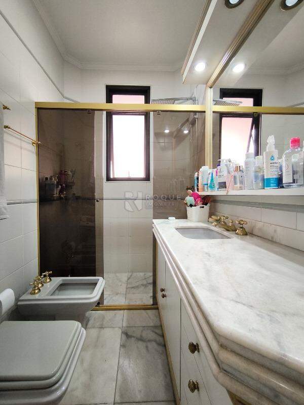 Apartamento à venda no bairro Centro: BANHEIRO SOCIAL